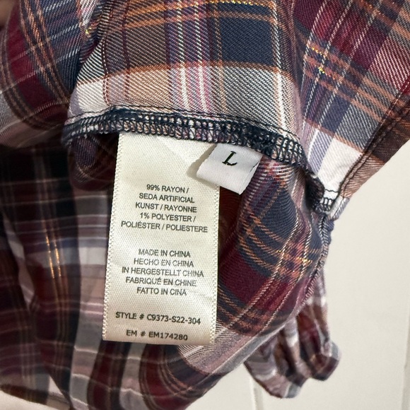 Cloth & Stone Plaid Blouse - Red and Blue Women’s Size Large - Picture 4 of 4